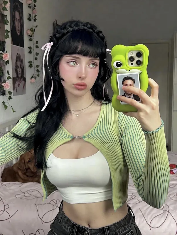 Bedroom Selfie Coquette Lana Inspired - Thumbnail 3